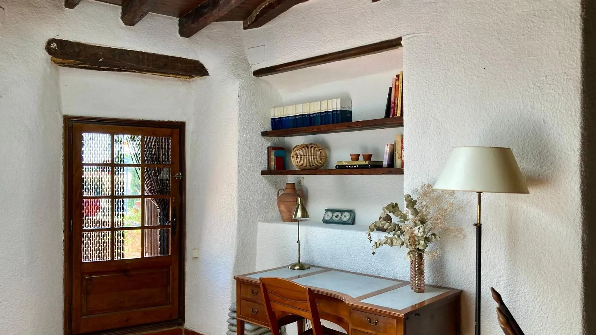 Villa Els Racons Del Fort Castle In Wine Territory Capmany